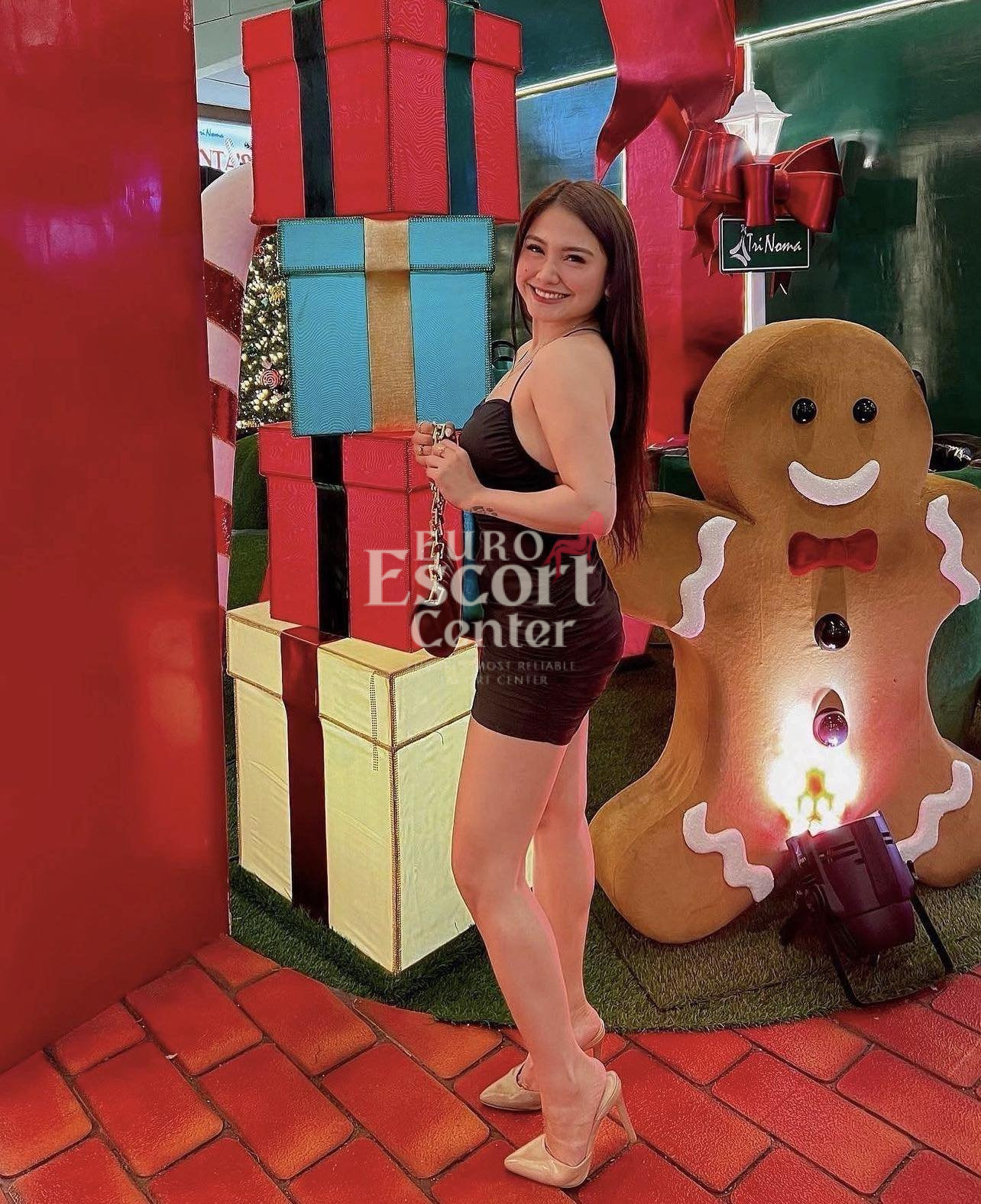 SAMANTHA photo 8
